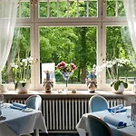 Privat-hotel Aurora 4*