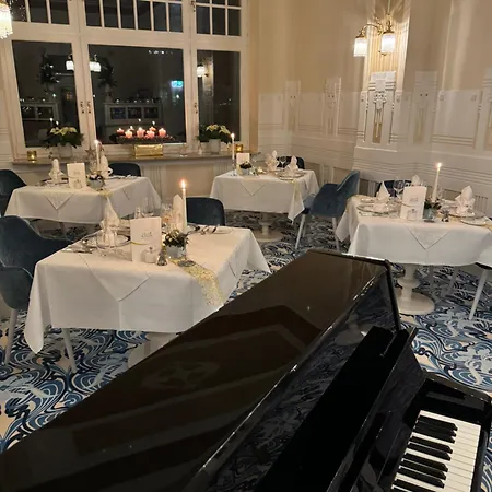 Privat-hotel Aurora Hotel 4*