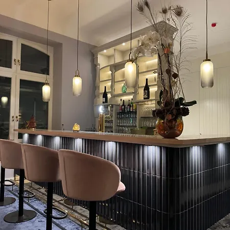Privat-hotel Aurora Hotel 4*