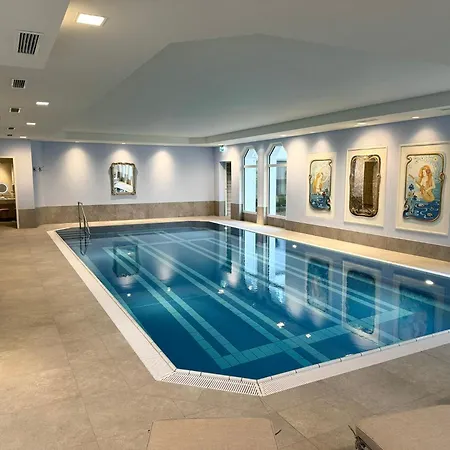 فندق Privat-hotel Aurora باد نوينهار اهرفيل