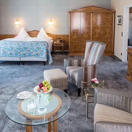 فندق Privat-hotel Aurora 4*