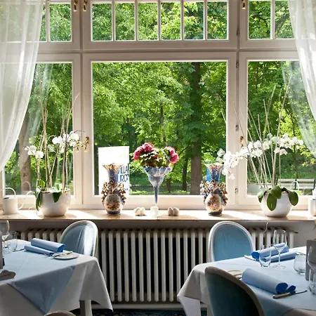 Privat-hotel Aurora 4*