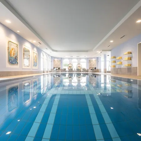 Privat-hotel Aurora 4*