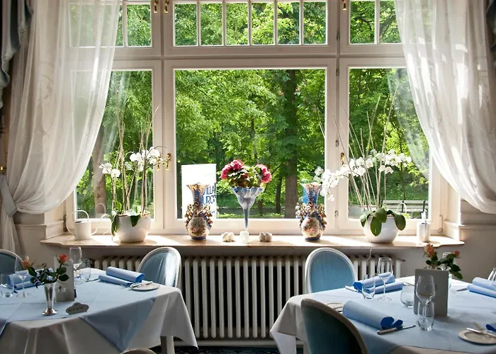 Privat-hotel Aurora 4*